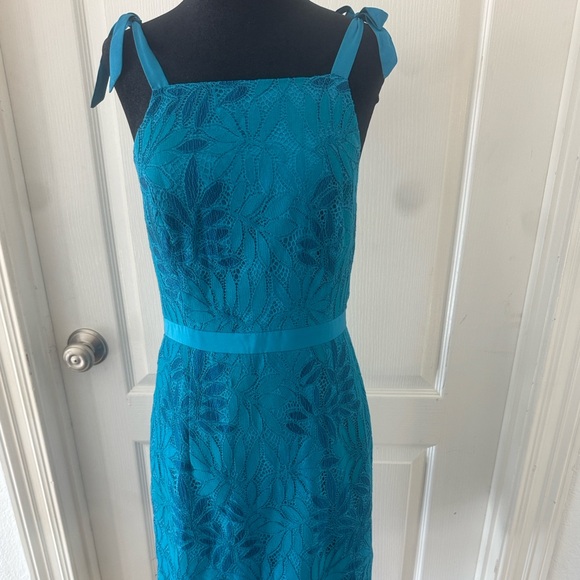 Lilly Pulitzer Dresses & Skirts - Lilly Pulitzer Elegant Teal Lace Dress